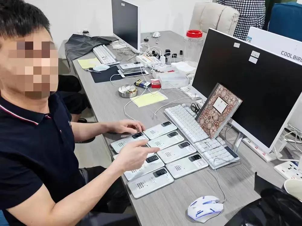 中国警方与印尼警方合作，抓获88名从事跨境裸聊敲诈的电信网络诈骗犯罪嫌疑人，将押