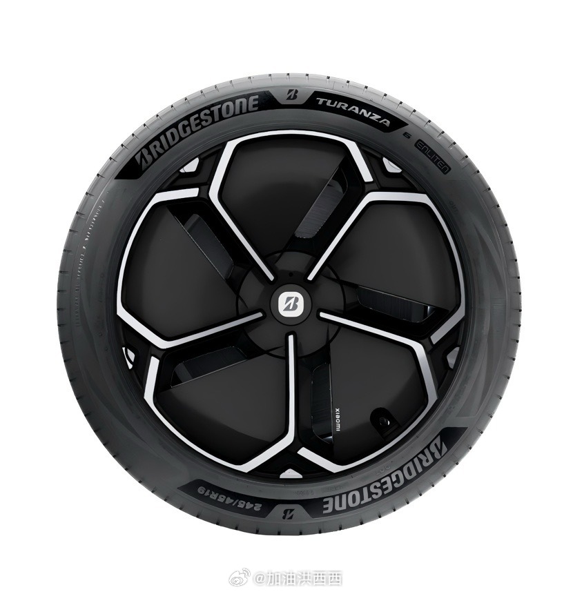 自己成了新能源车主之后打开了很多新世界的大门。比如“新能源车怎么选轮胎”这件事。