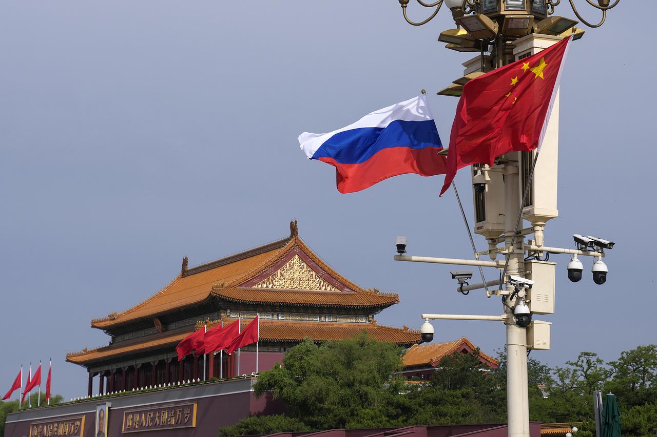 俄罗斯为啥不肯爽快让中俄天然气直通？ 非要夹个蒙古或者哈萨克。 看明白了吧 ——