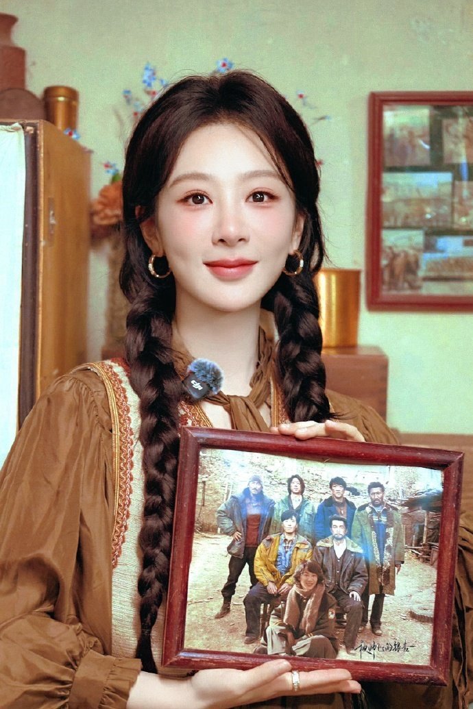 杨紫玉兰花开君再来 💜杨紫董竹君 我不知如何表达爱意 只知有你是我的幸运𝙄 