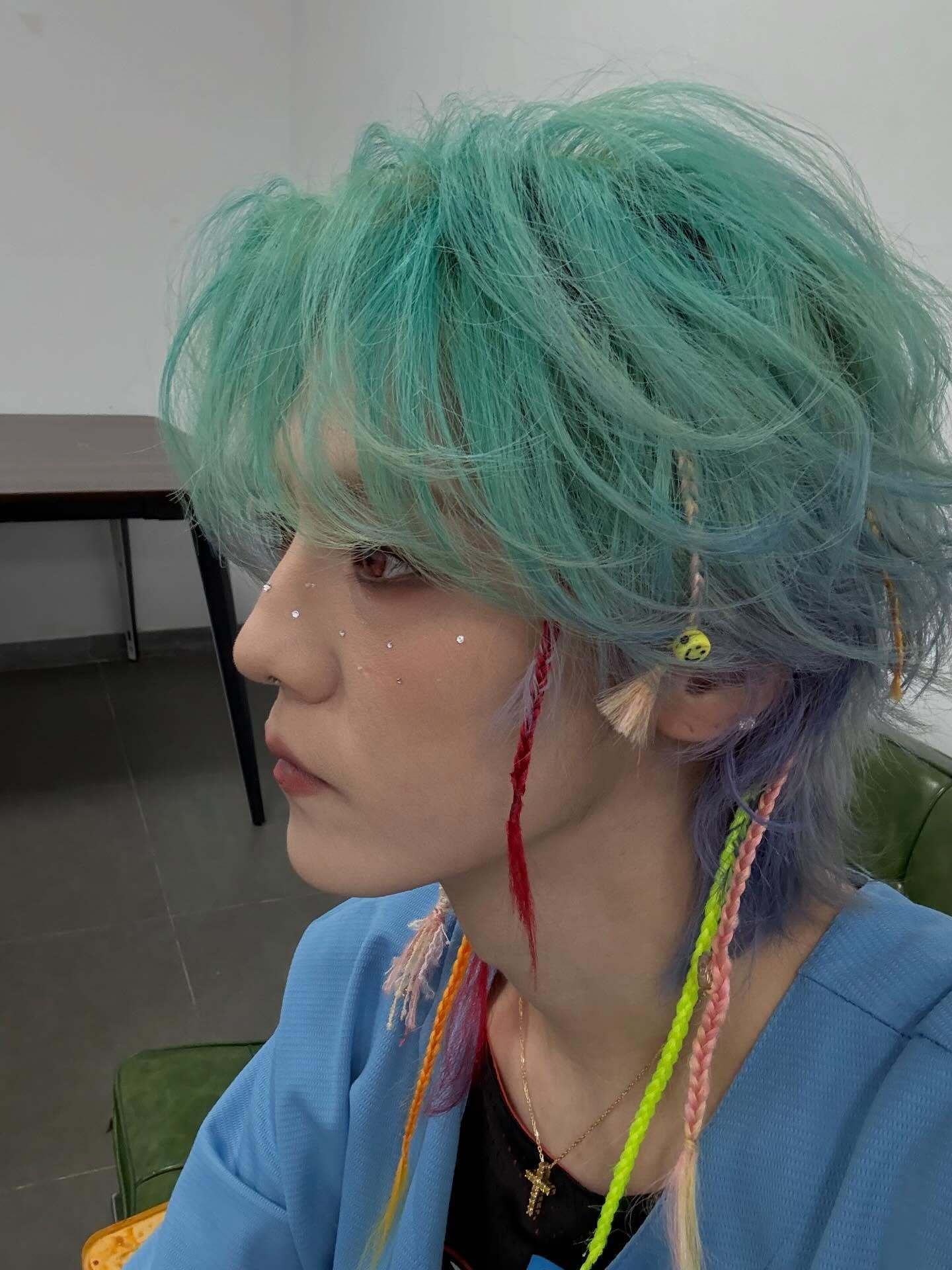 老公好美 随便一拍就是贵卡诞生鹿晗ins发自拍 ​​​