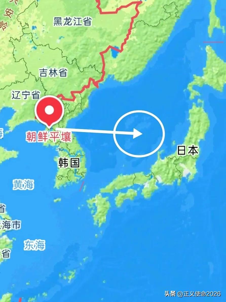 轰！轰！轰！连续发射！
谁也猜不透，朝鲜为何突然在日本海砸出10枚导弹？
 
1