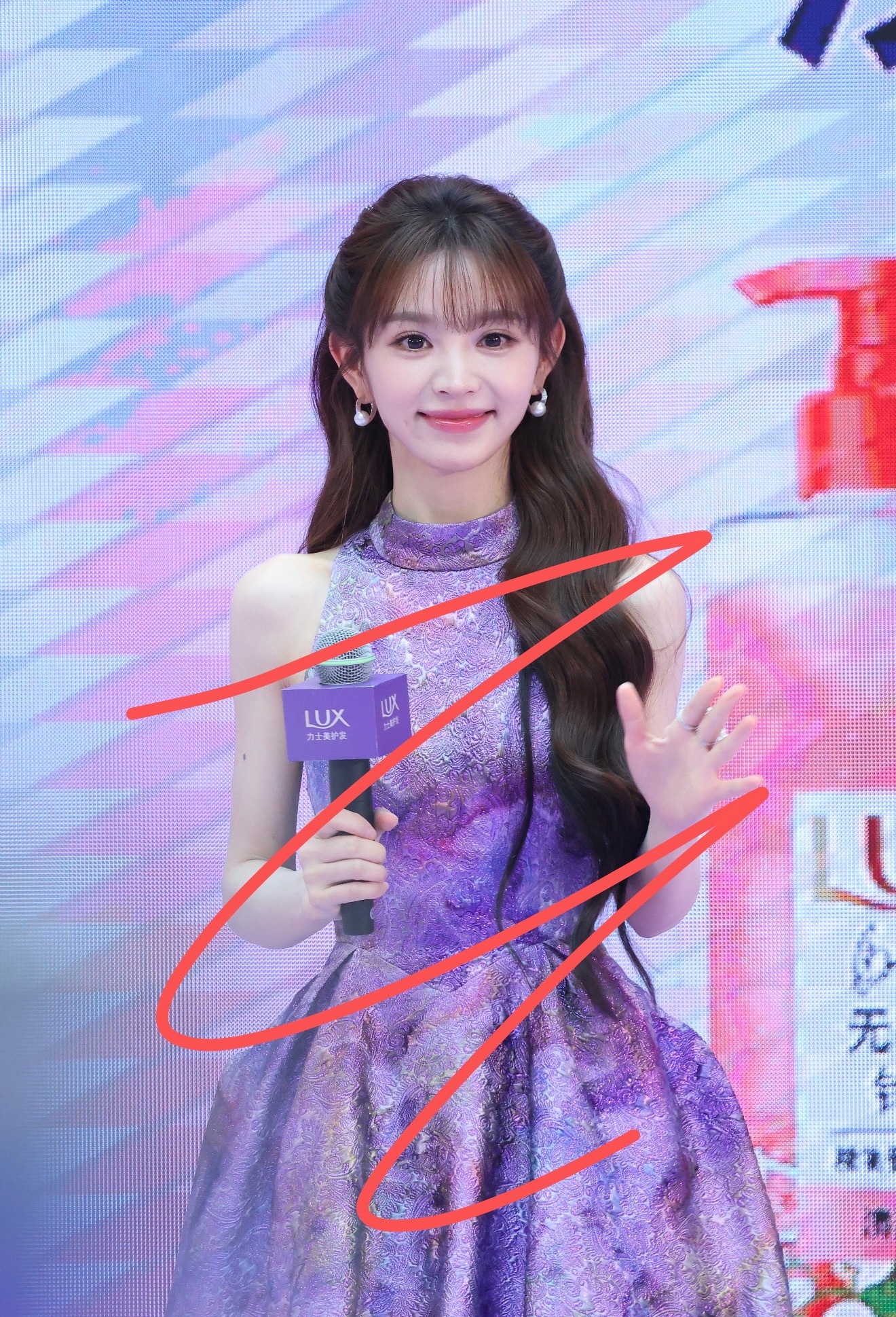 好萌呀小田今天是鸢尾花女神 