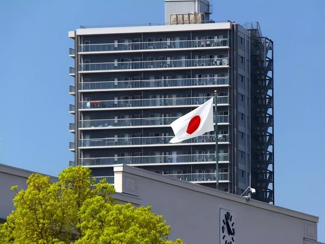 日本扩军计划黄了！军工加工全面卡壳

日本军工为何卡壳？钨被誉为“工业牙齿”，是