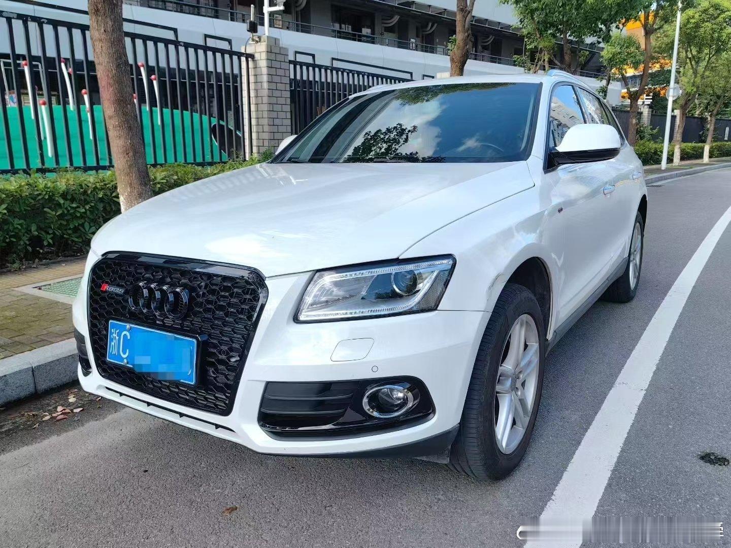 奥迪Q5 2.0T舒适型 登记准2016年 行驶9万公里 车主寄售车 车况保养非