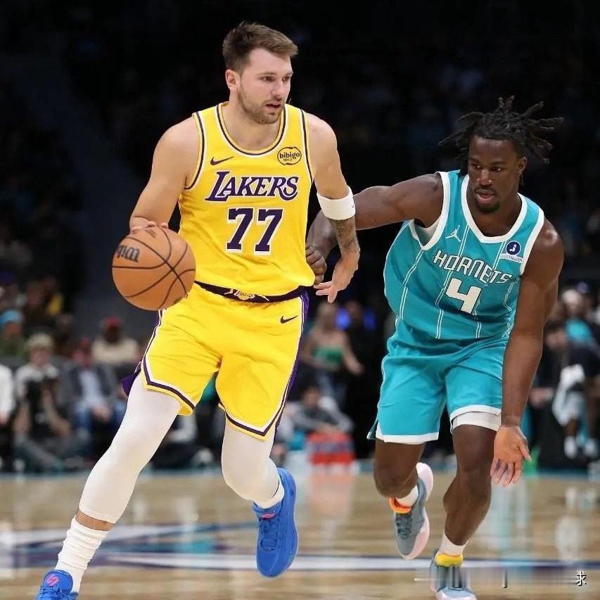 『就在今天！NBA 传来多则湖人队最新消息』

1、上场惨败老鹰的湖人队，迎来5