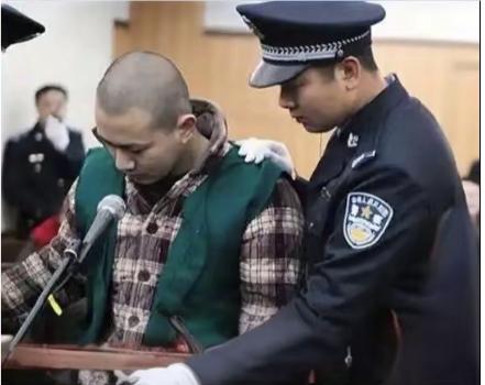 近日，一起令人震惊的湖南湘潭大学，大学生宿舍投毒案，牵动了社会各界的关注。记者从