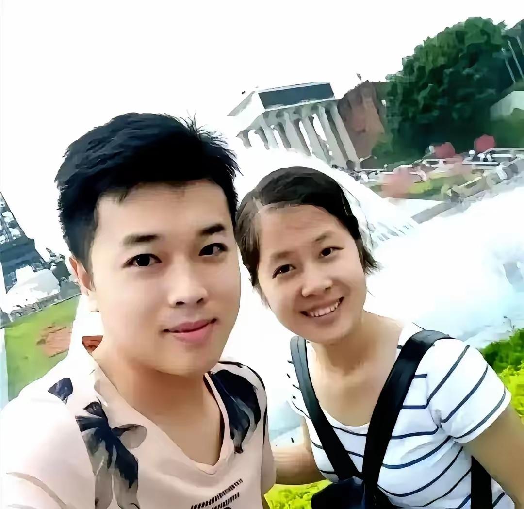 泪目！广西90后小伙对一癌症女孩一见钟情，花光200万娶她回家。谁料婚后3年妻子