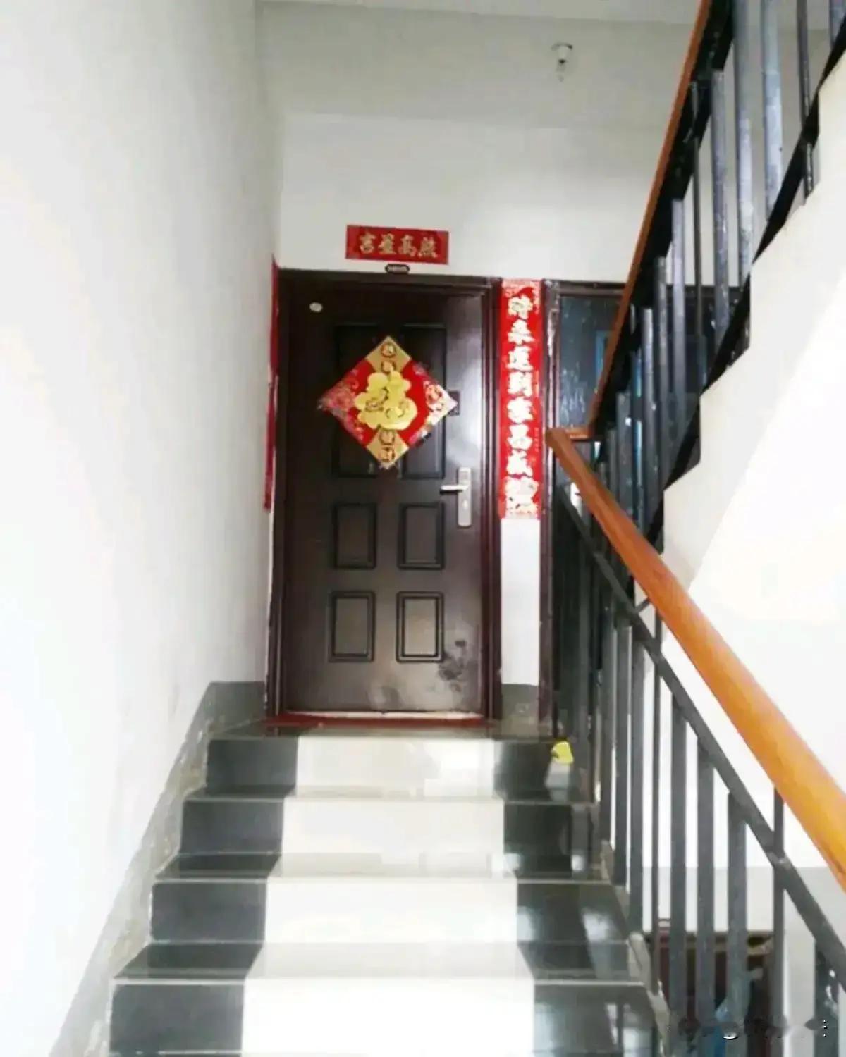 当然可以！以下是我为你继续扩展的爆款文章内容，旨在激发读者的情感共鸣、引发评论和