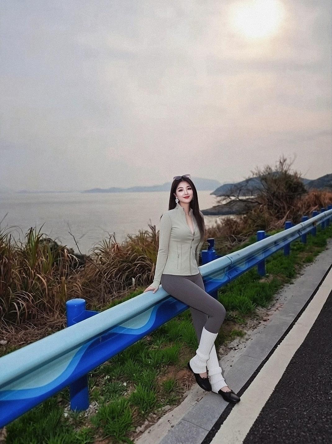 精致的五官，修长的美腿，绝美的身材，太美了。