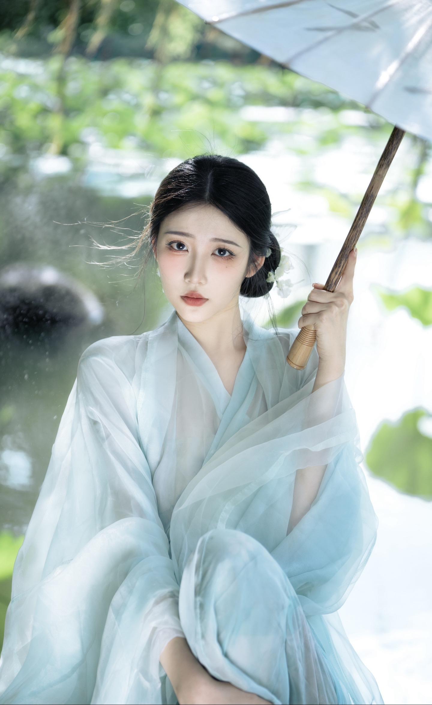 爱人的眼睛不会说谎。