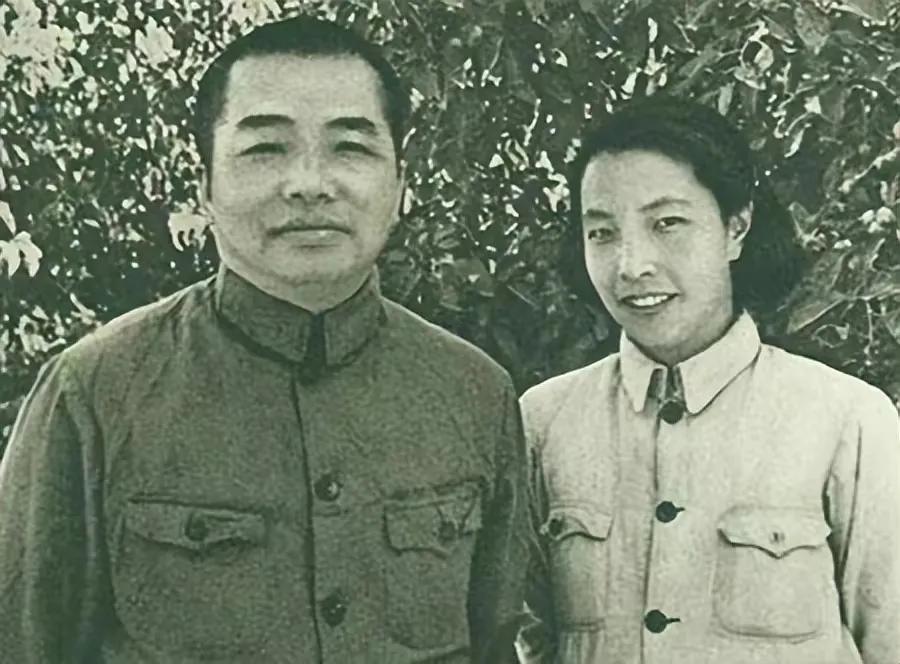 1974年，组织上派人来问浦安修：“彭德怀病重，是否去见一面？”浦安修果断地拒绝