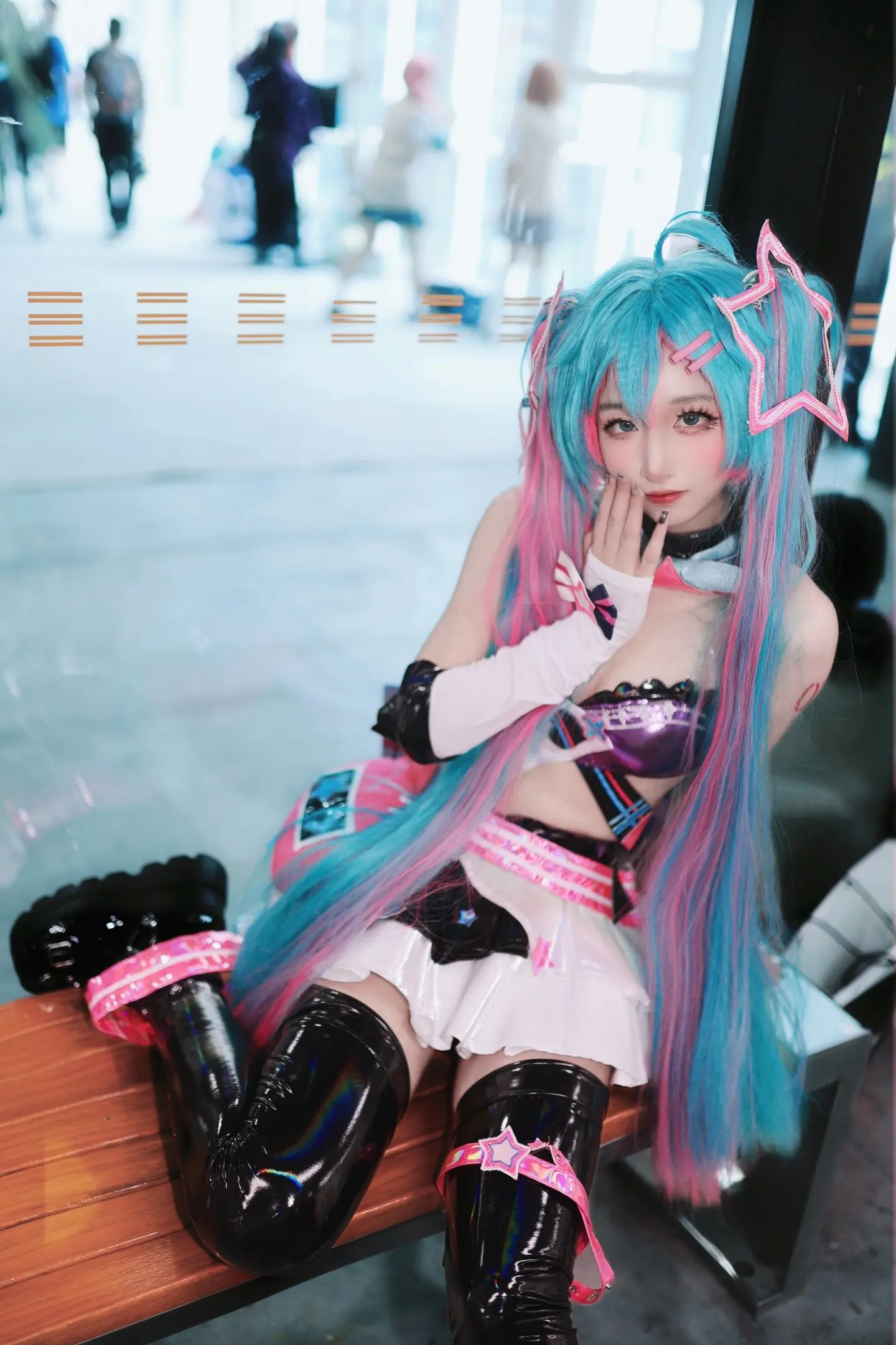 起猛了，初音手办活了。