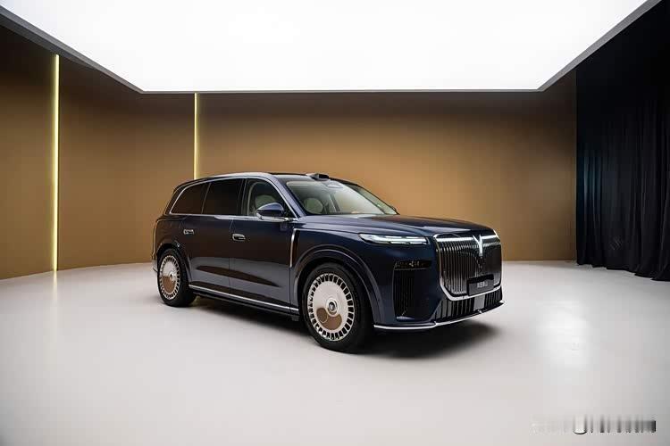 要说2025年“9系”大型SUV市场里最大的“黑马”，我觉得岚图泰山算是其中一位