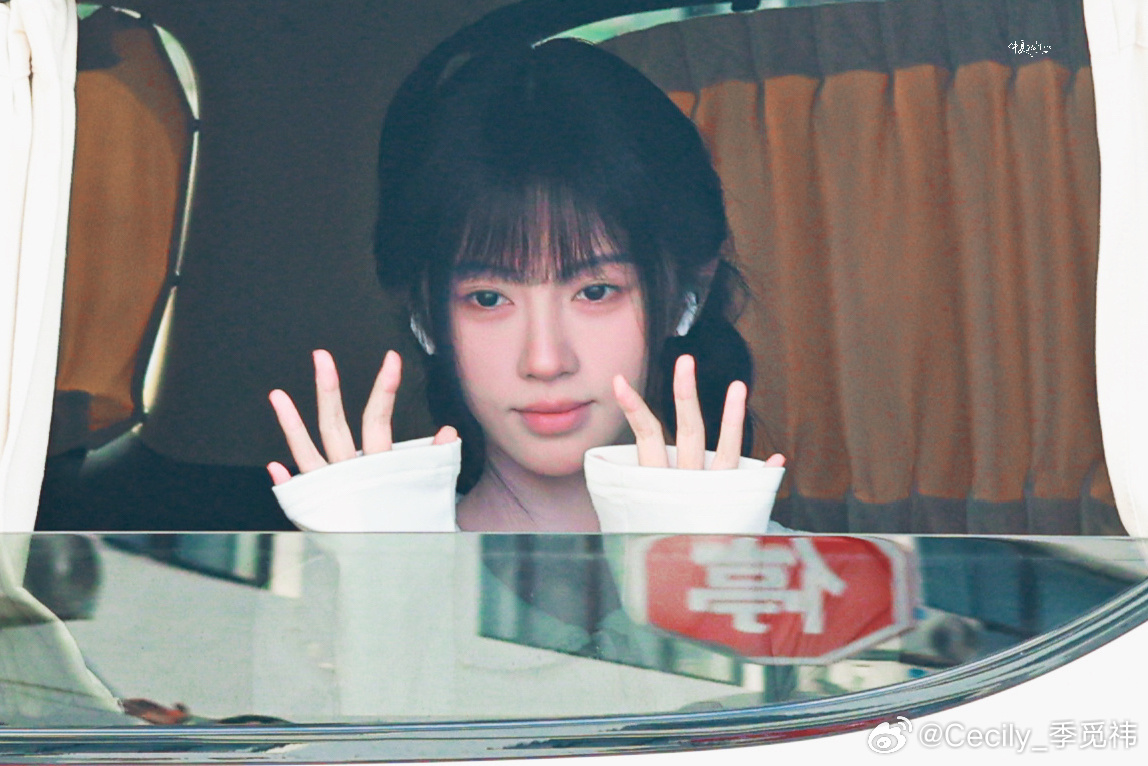 🍊💙鞠婧祎苏绿夏 🍊💙鞠婧祎  ♡ ⑅ +.追星 一种无解的爱.+ ⑅ 
