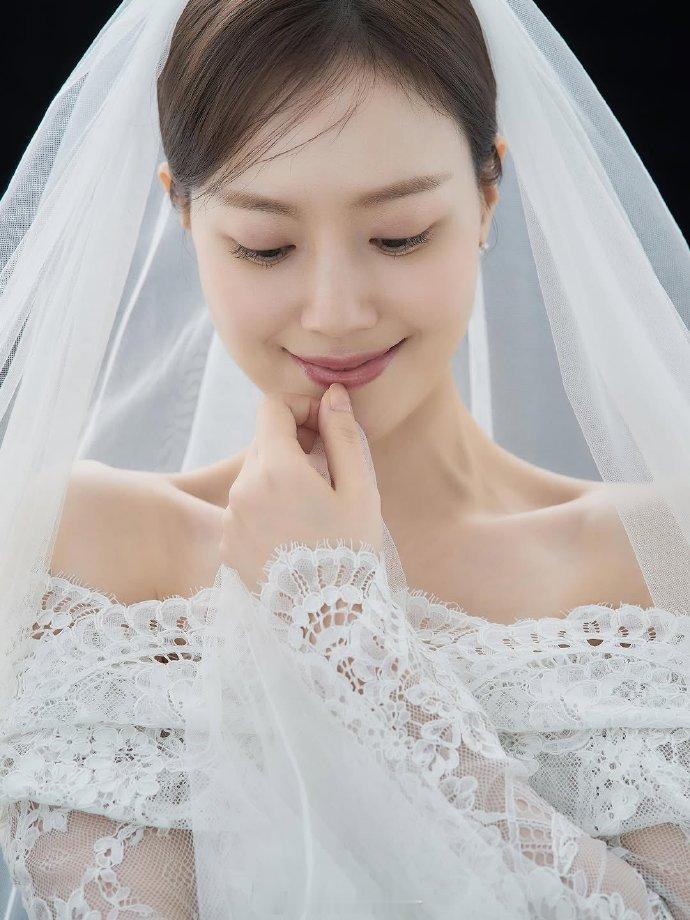 文彩元新婚纱照 文彩元再晒婚纱照，每张都很甜蜜~ 