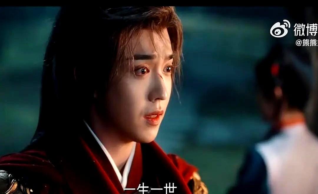 看帅哥看到算“工伤”？这剧是有点东西的。

说的就是《玉骨遥》，最近又被这剧的截