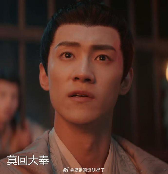 不是吧老铁，你告诉我这是我那苦命的小说中长相俊美无俦、双眉精致修长、眼睛亮如星辰
