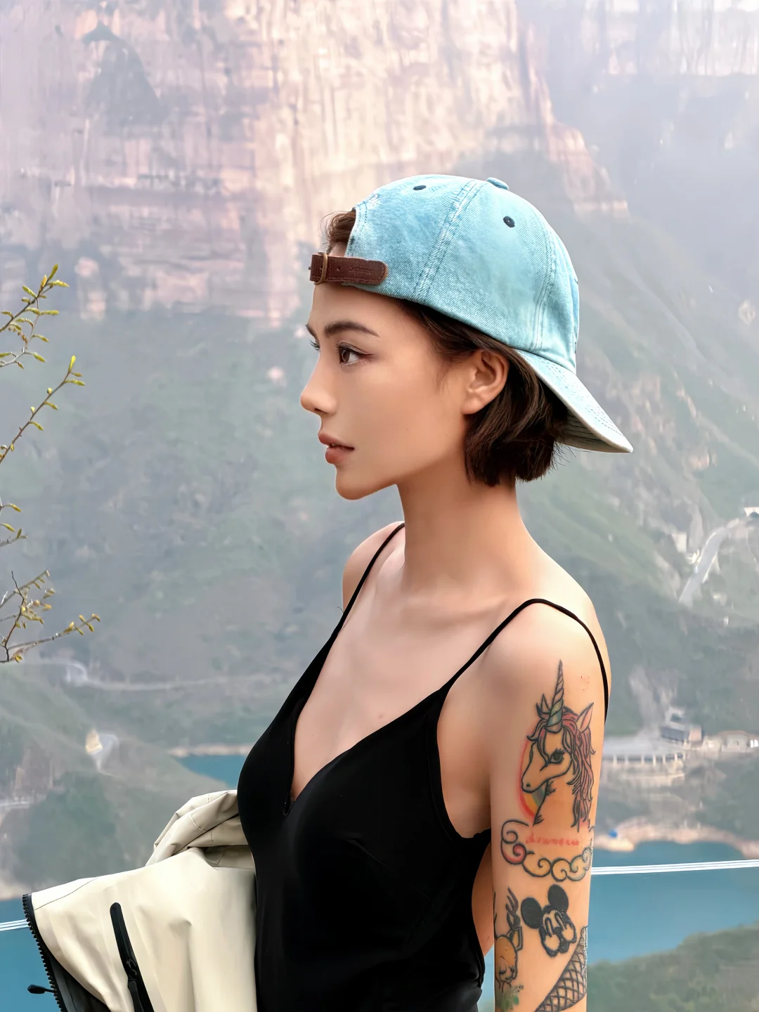 在山里我等着风
