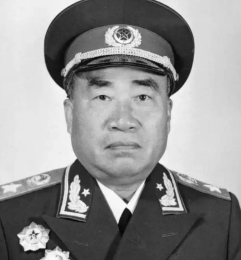 1974年6月10日，朱老总唯一的儿子去世。朱老总得知后，沉默了许久，哽咽地批评