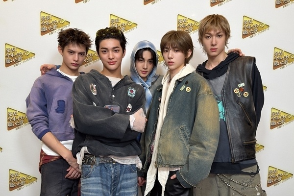 【mksports】"年度最佳新人"CORTIS强势登顶Hanteo Chart