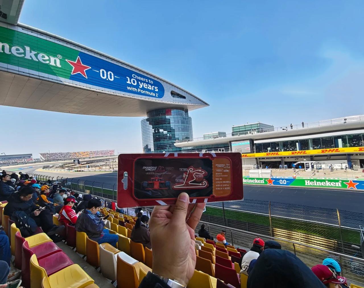 上周日，2026赛季F1喜力中国大奖赛在上海国际赛车场落下帷幕。56圈的激战后，