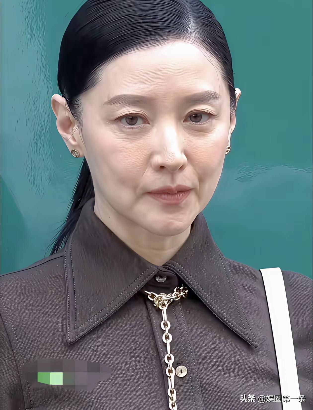 其实我一直没能get到她的美，当年大长今爆火，都说她是韩国第一美人，为什么我觉得