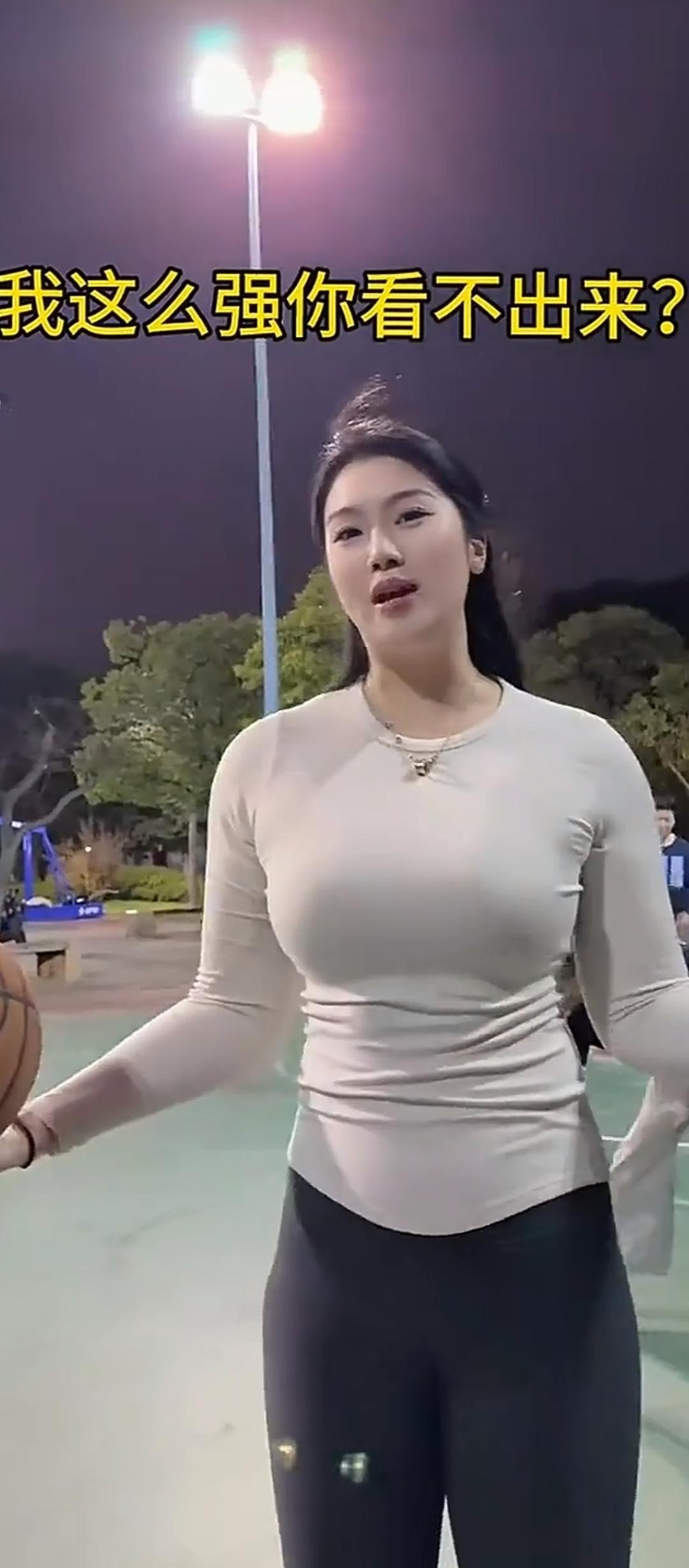 “篮球少女，实力在线！”🏀💪