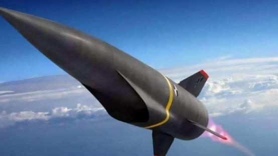 美国网友表示：如果美国对中国使用“核武”，那么中国只能“束手无策，说白了，如果真