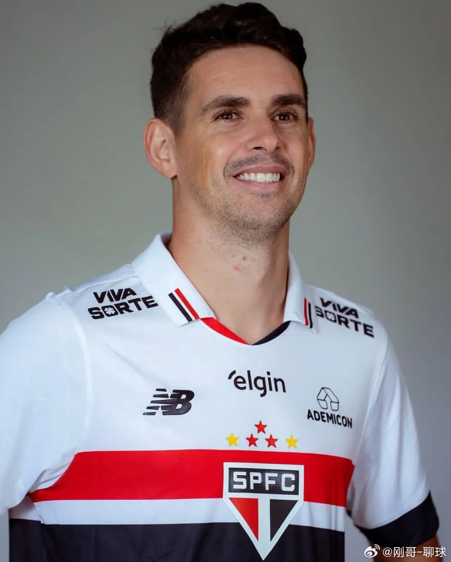 讨薪1326万！34岁奥斯卡即将解约退役，效力海港8年狂赚16亿足球 北京时间2