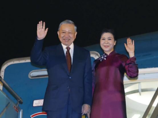 4月14号，越南主席苏林在抵达北京之后，很有意思的是，他并没有开展北京的官方行程