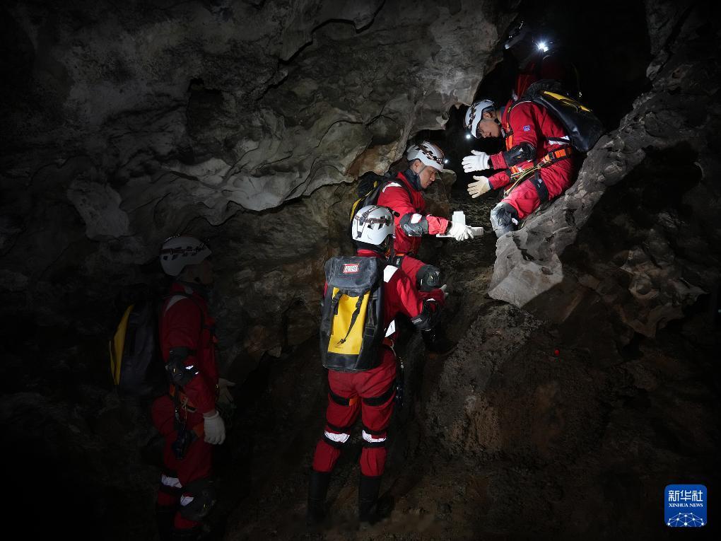 【我国首次航天员洞穴训练圆满完成】我国首次航天员洞穴训练日前在重庆市武隆区圆满结