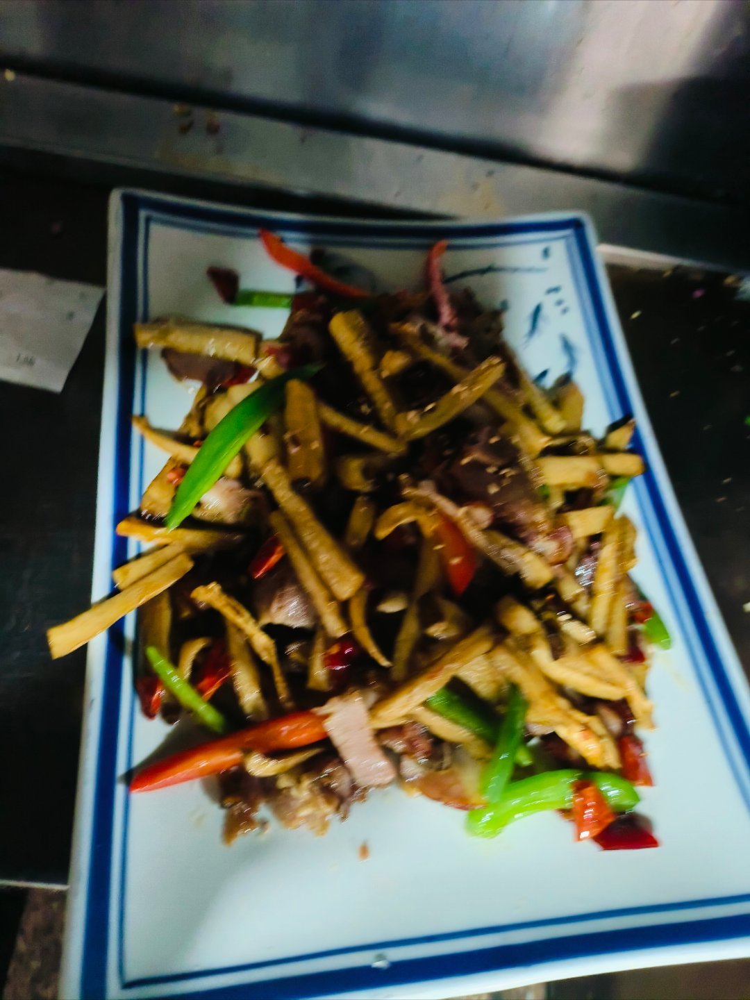 来来来，看看有没有食欲？反正我是忍不了一点了