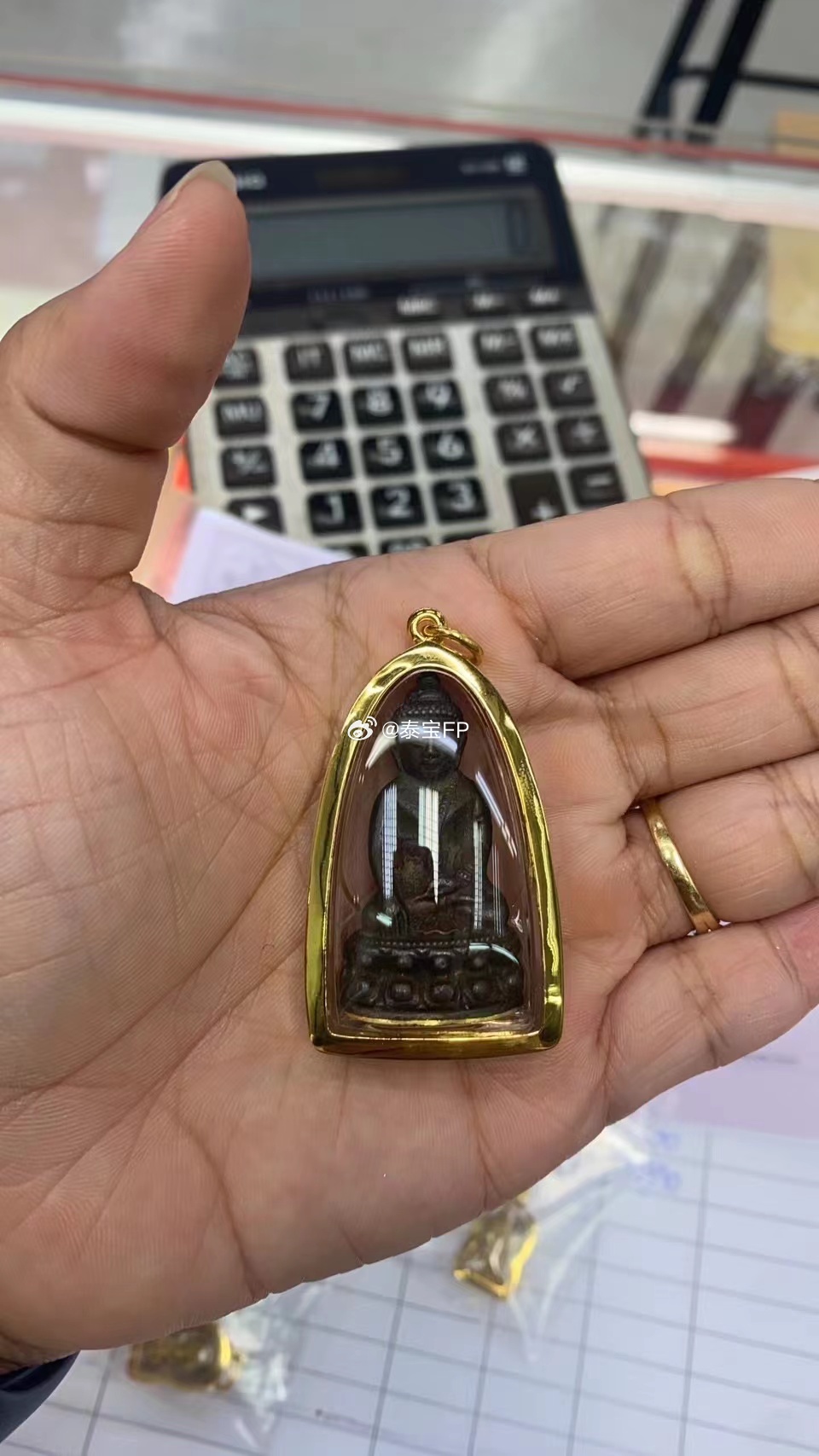 阿赞通督哈药师佛，纯金底。 