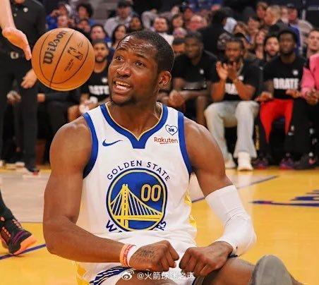 库明加的经纪人阿隆-特纳告知ESPN，除非金州勇士队提高他们目前的报价，否则库明