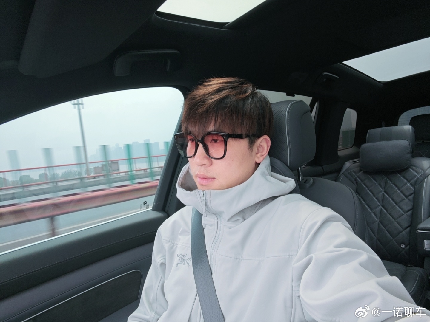 今天的碎银子还没挣到手 下午要是卖车了 就抽几个难兄难弟喝咖啡 武汉