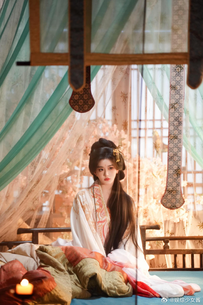 孔雪儿公主造型 孔雪儿的气质真的太绝了，完美适配所有公主风穿搭，古装自带古典仙气