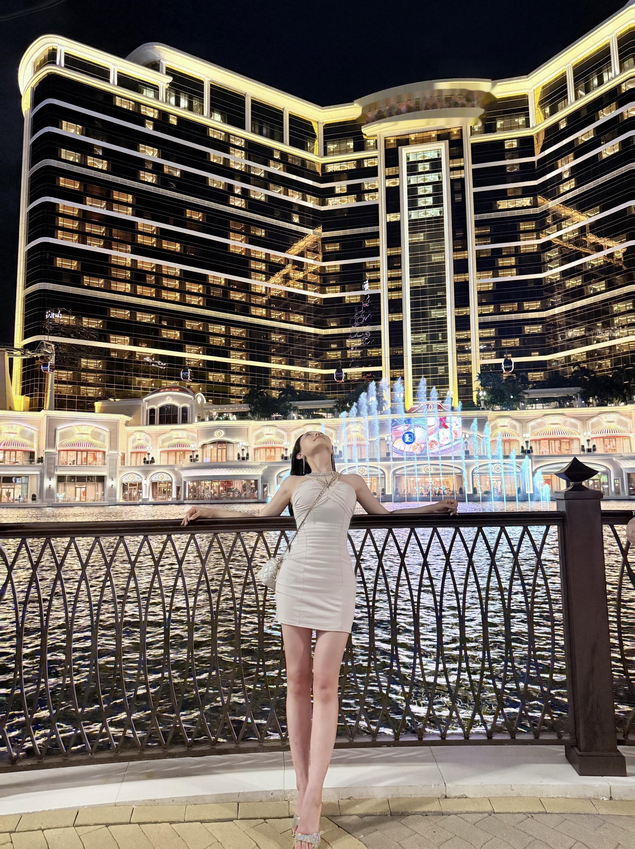 纸醉金迷的🇲🇴