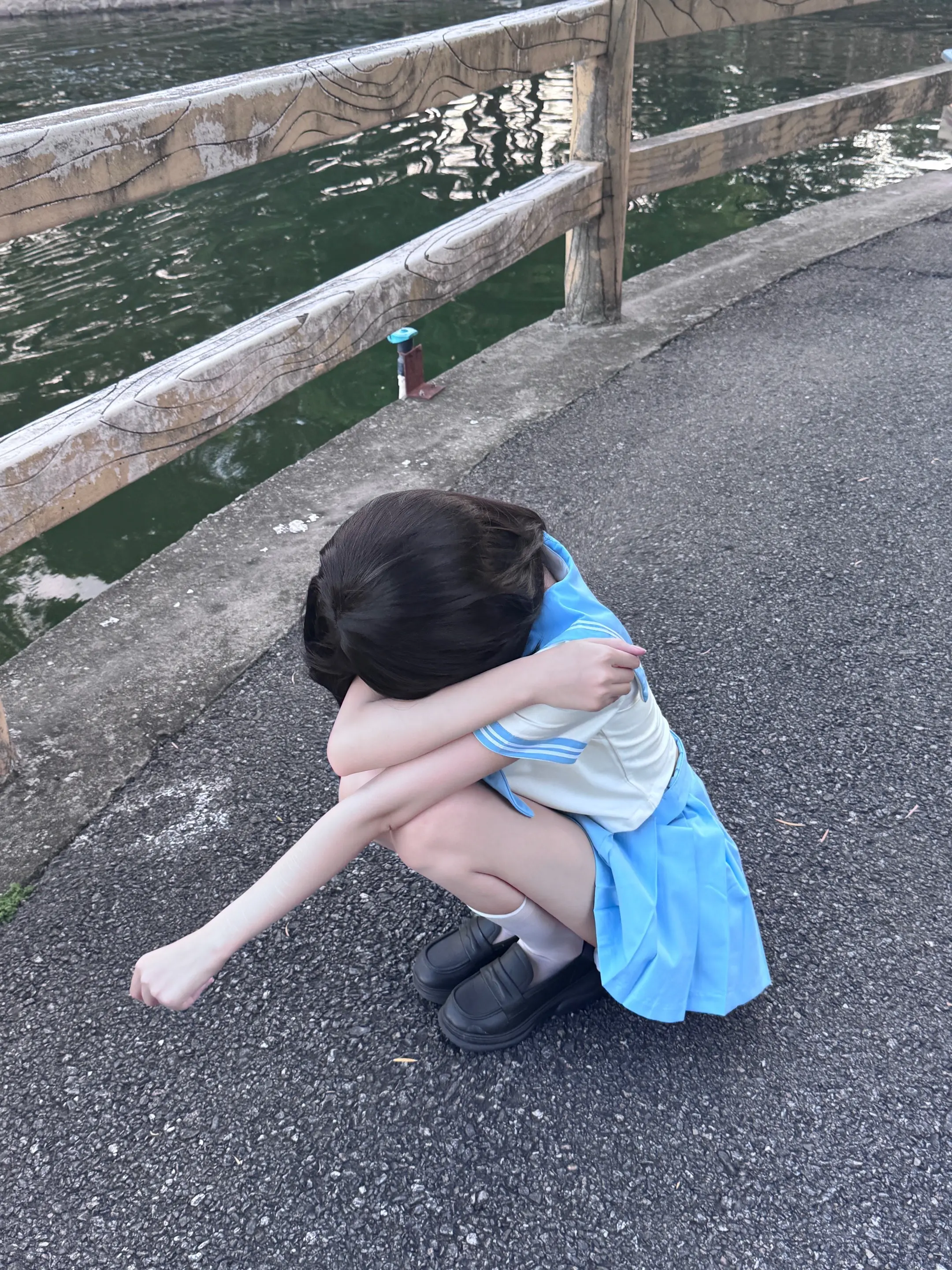 明天会不会好我不知道 但最近是真的苦 苦得我都麻木了
