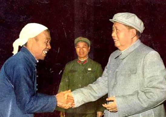 毛主席为什么会对陈永贵和大寨如此重视？其实并不是因为大寨的农业生产搞得好，而是另