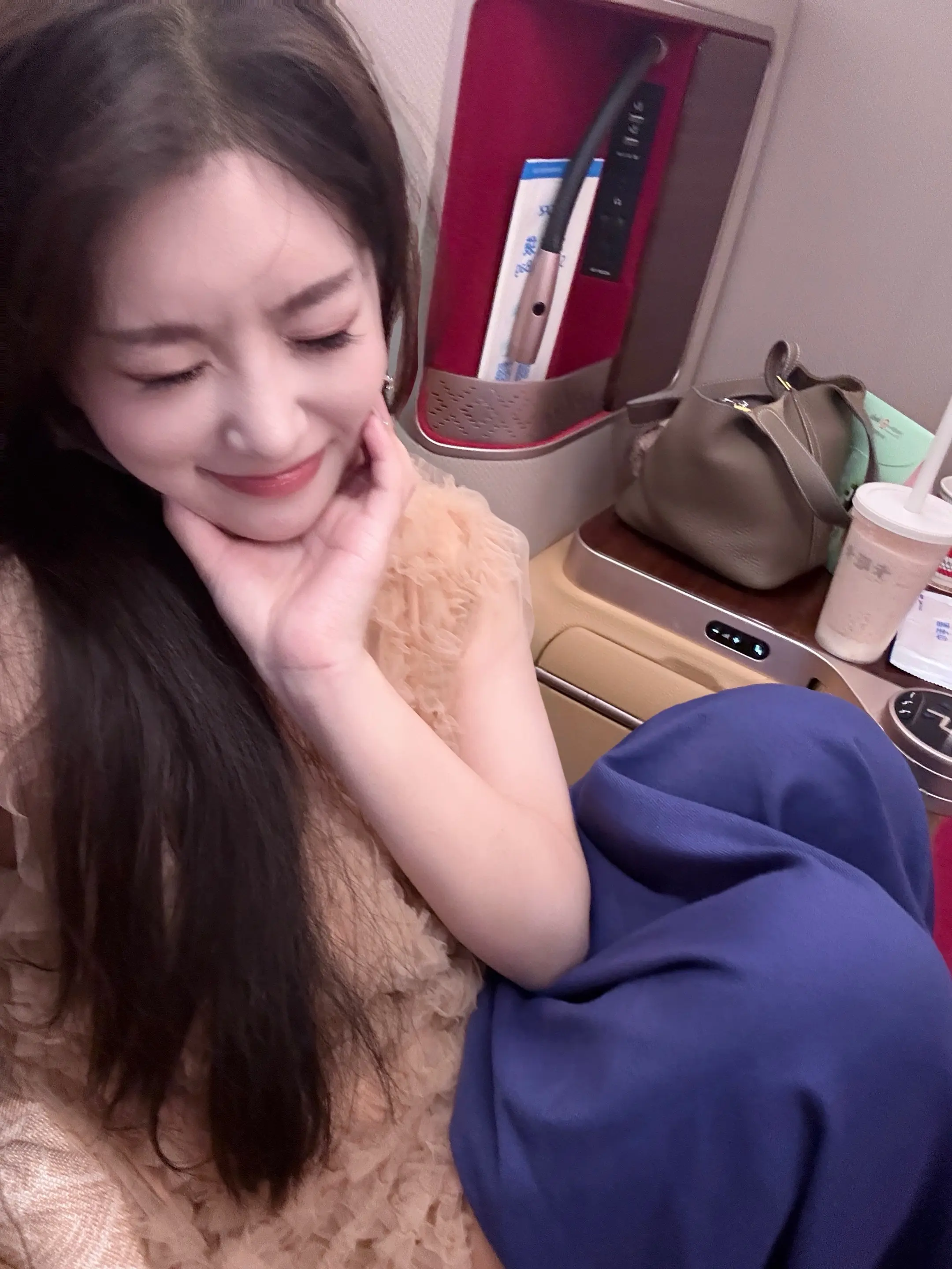 我无名分 我不多嗔 我与你难生恨