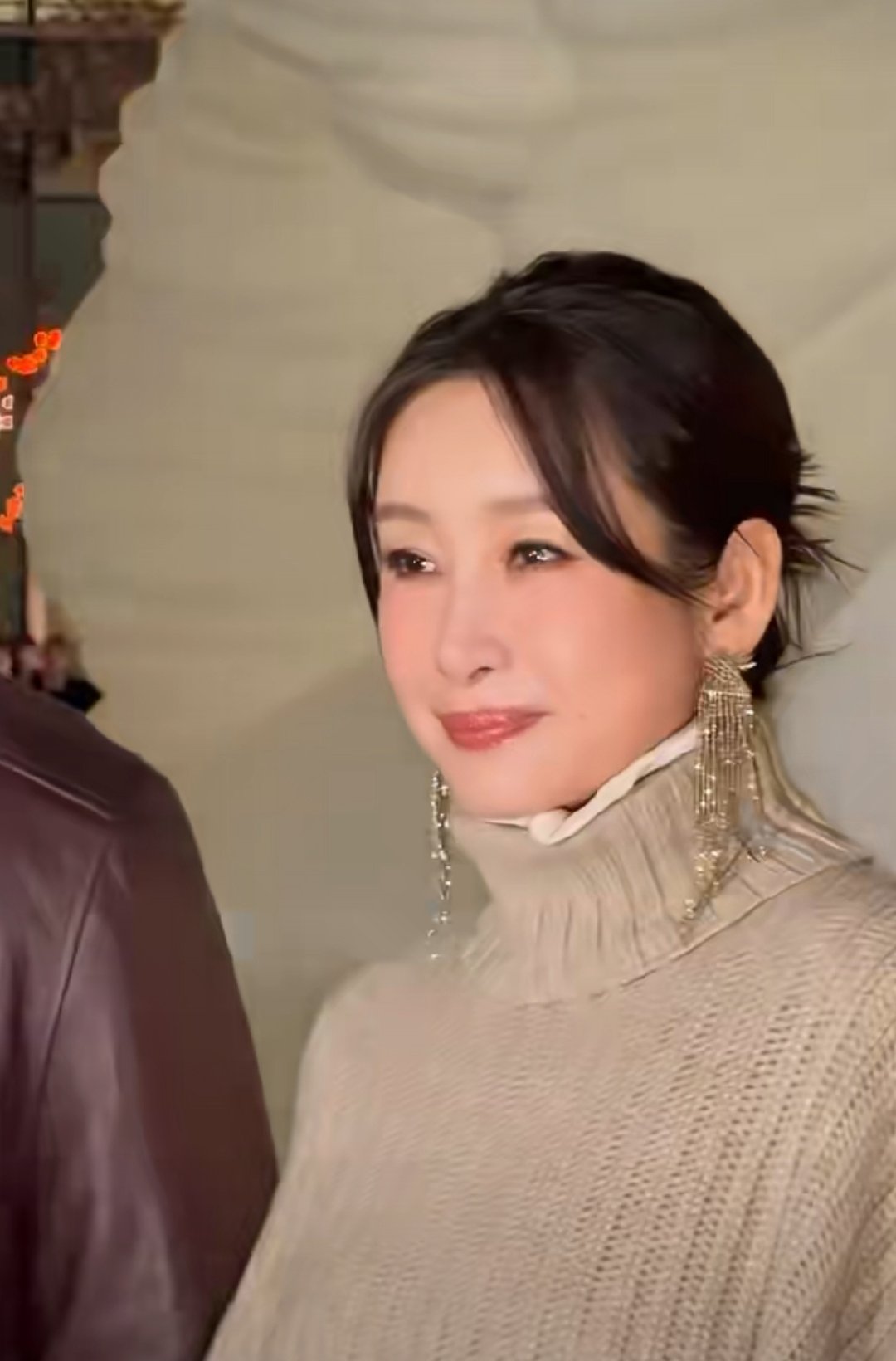 能看到四位同框太幸福了！秦海璐的沉稳、王千源的阳刚，搭配张云龙的清爽和袁姗姗的优