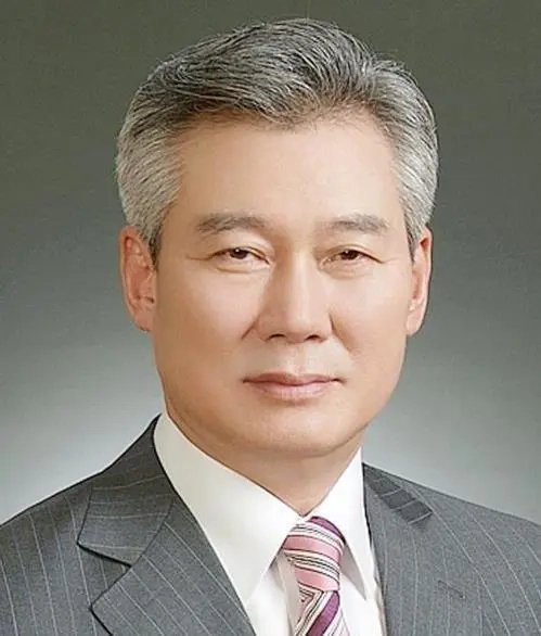 【 韩失事机场混凝土工程前负责人在家中死亡 】据韩联社、《韩国先驱报》等多家韩媒