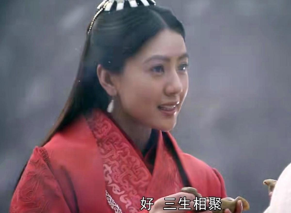 看《大秦帝国》卫鞅上刑场那段，谁没破防啊？历史上没那女子，但剧里她等了卫鞅十几年