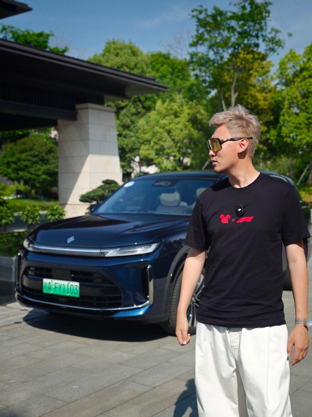 该不会就我一个人觉得，这车某个角度看，特别有揽运的味道？？大v聊车华境s 成都·