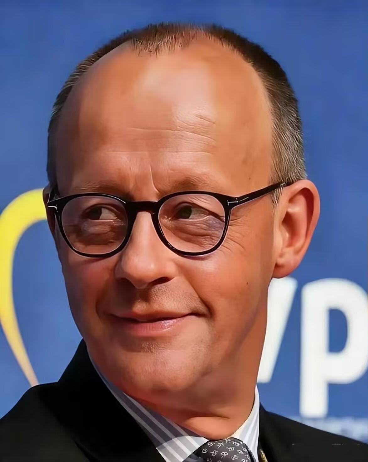 没人想到，这步棋走得这么狠、这么快。昨天还在北京谈笑风生，今天一早直接杀到杭州。