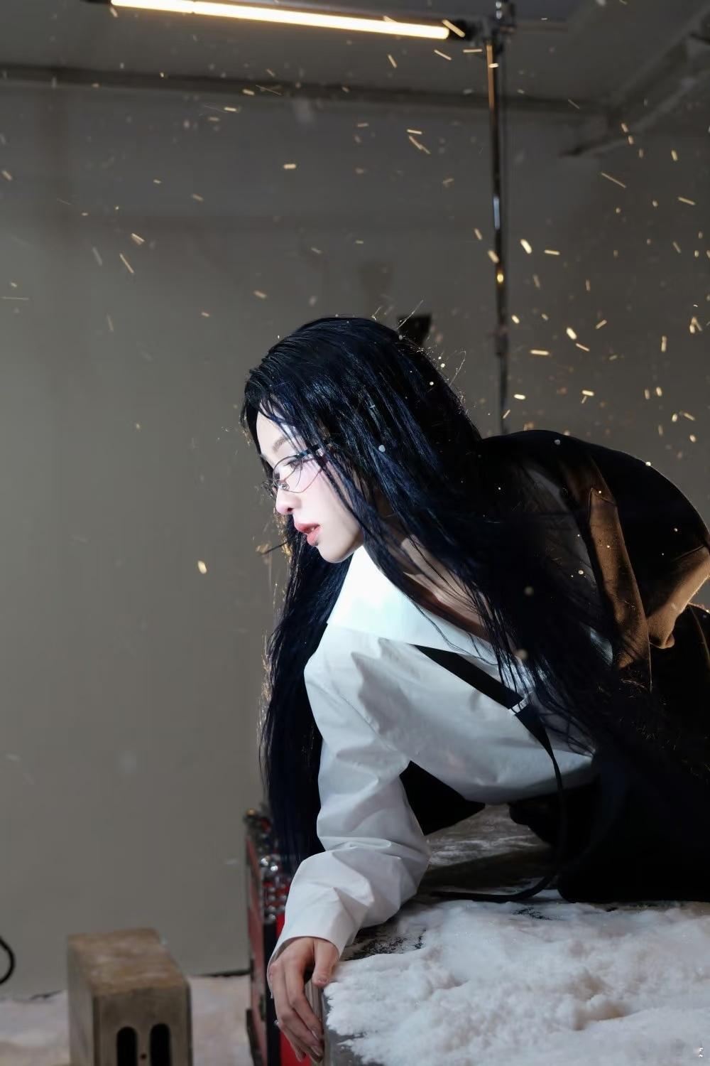 神代利世 陈都灵 