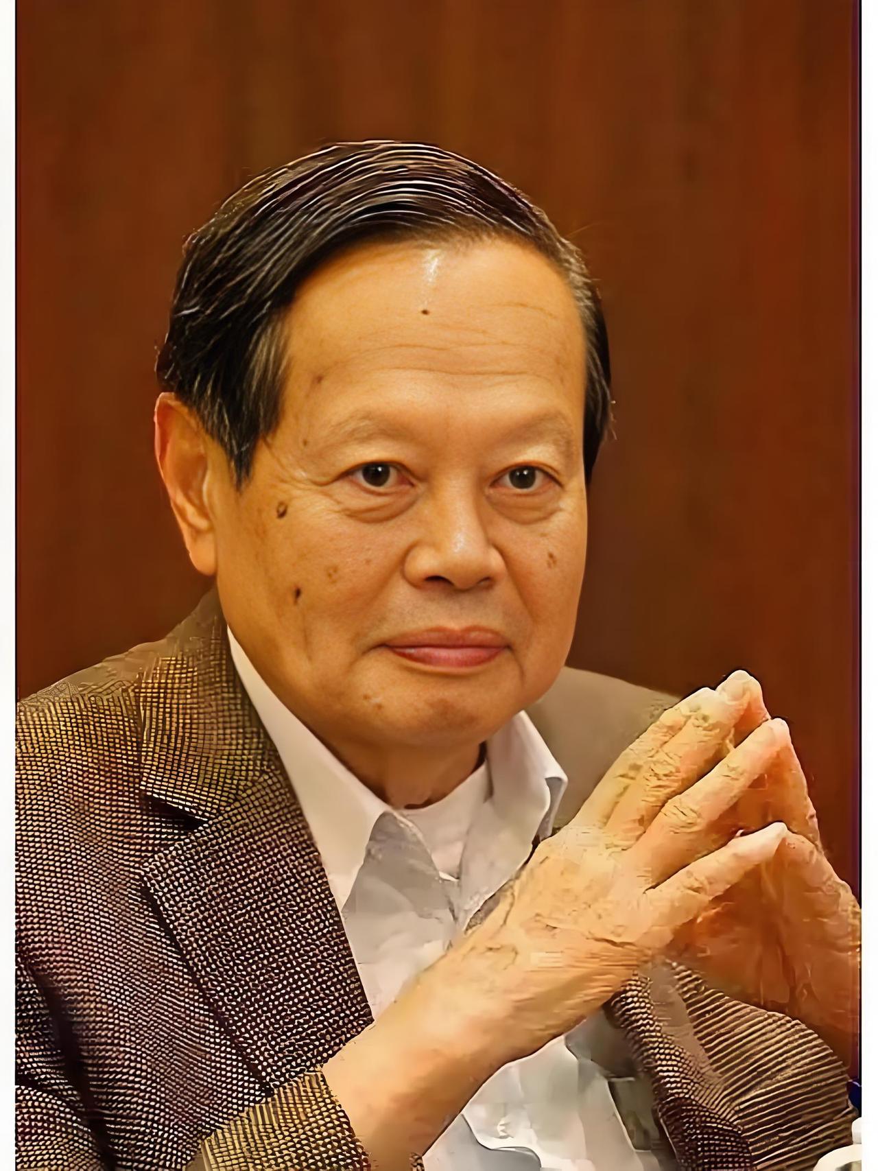 中国最著名的物理学家杨振宁先生去世了，享年103岁！
杨振宁的一生经历了中国最波