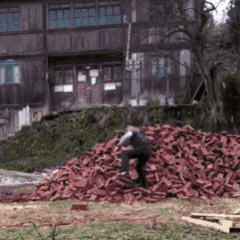 90花 结婚不是年龄符合就是花了，想当花起码也要有作品傍身吧，有观众认可的角色，