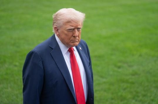 特朗普这么快就受到反噬了？本以为对哈梅内伊出手会为美国在中东的“野心”推上一把，